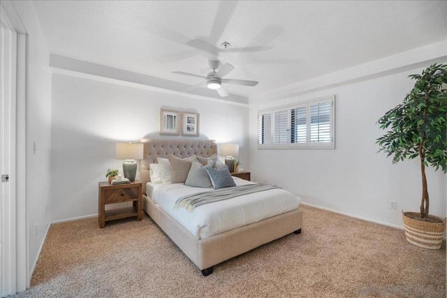 881 Thomas 26, San Diego, CA 92109