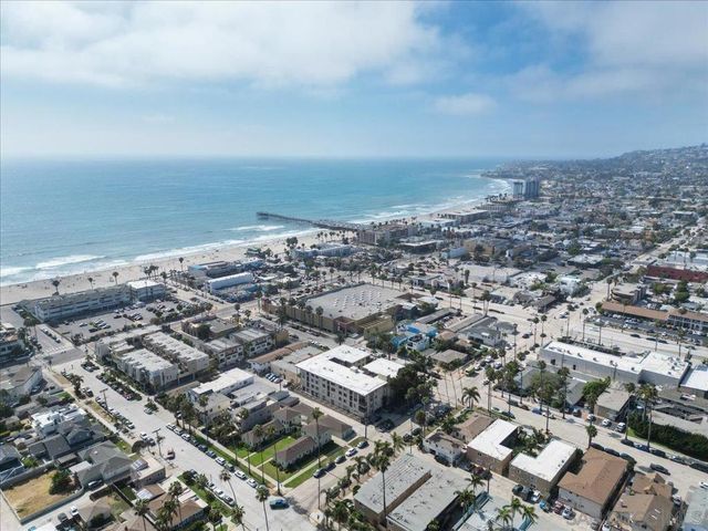 881 Thomas 26, San Diego, CA 92109