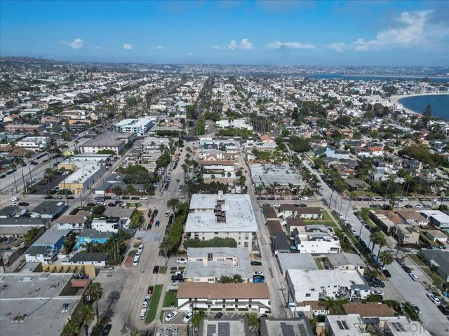 881 Thomas 26, San Diego, CA 92109