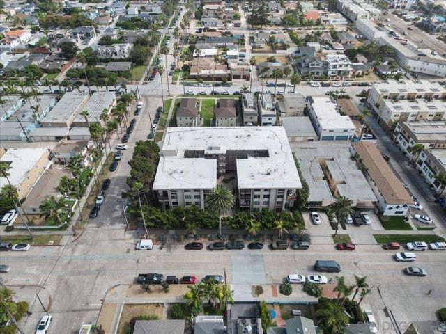 881 Thomas 26, San Diego, CA 92109