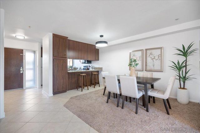 881 Thomas 26, San Diego, CA 92109
