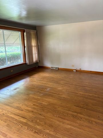 10525 S Millard Avenue, Chicago, IL 60655