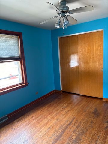 10525 S Millard Avenue, Chicago, IL 60655