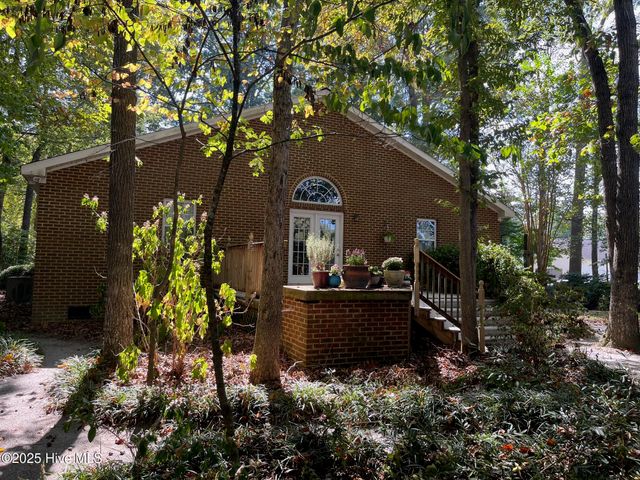 183 Cottonwood Drive, Hertford, NC 27944