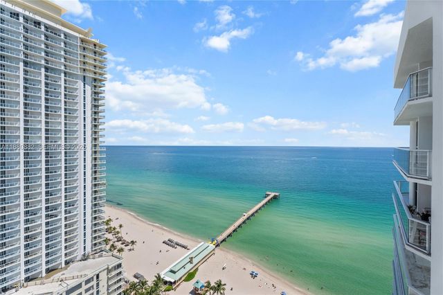 16485 Collins Avenue PH35C, Sunny Isles Beach, FL 33160