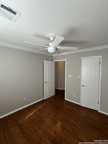 15711 Knollcircle, San Antonio, TX 78247