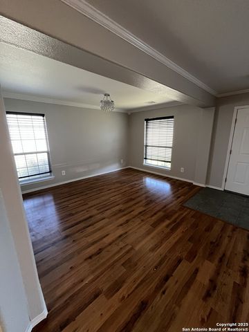 15711 Knollcircle, San Antonio, TX 78247