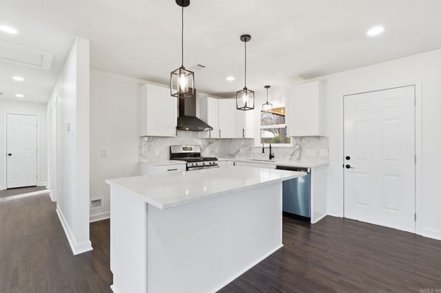 302 Oak Lane, Little Rock, AR 72205