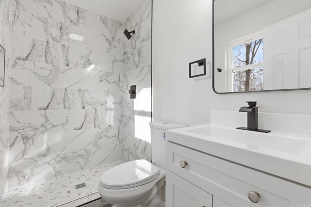 302 Oak Lane, Little Rock, AR 72205