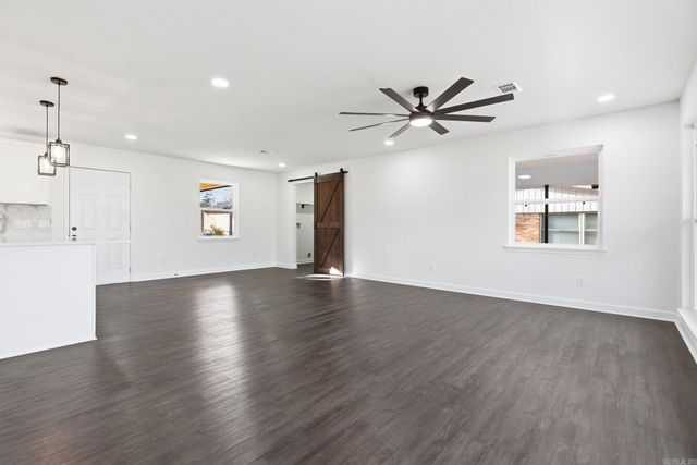 302 Oak Lane, Little Rock, AR 72205