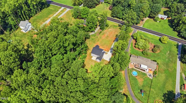 3050 Nc-62, Liberty, NC 27298