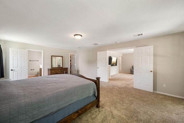 100 Tulip CV, Kyle, TX 78640