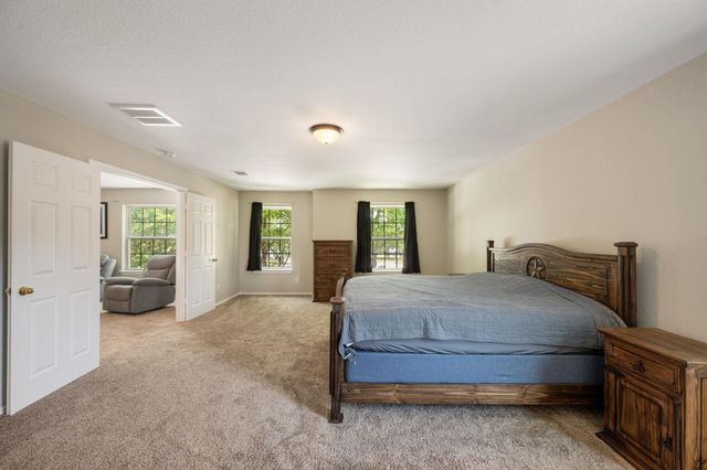 100 Tulip CV, Kyle, TX 78640