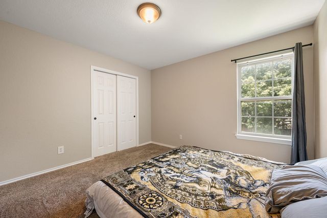 100 Tulip CV, Kyle, TX 78640