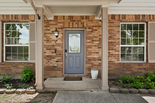 100 Tulip CV, Kyle, TX 78640