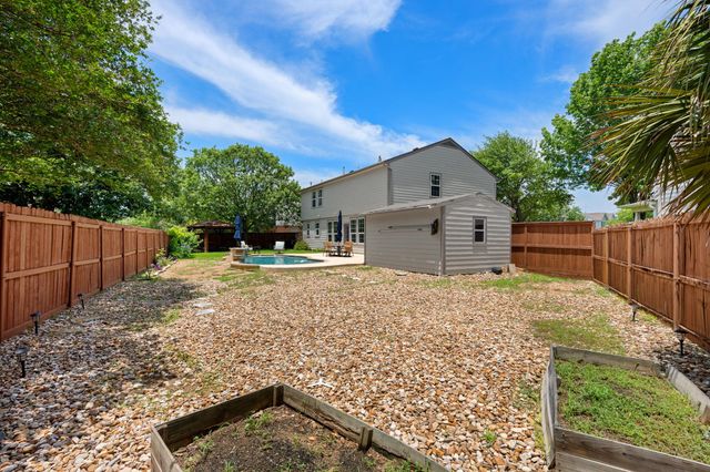 100 Tulip CV, Kyle, TX 78640