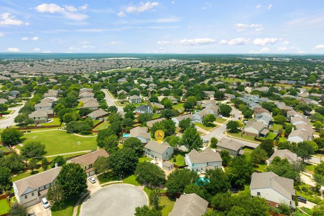 100 Tulip CV, Kyle, TX 78640