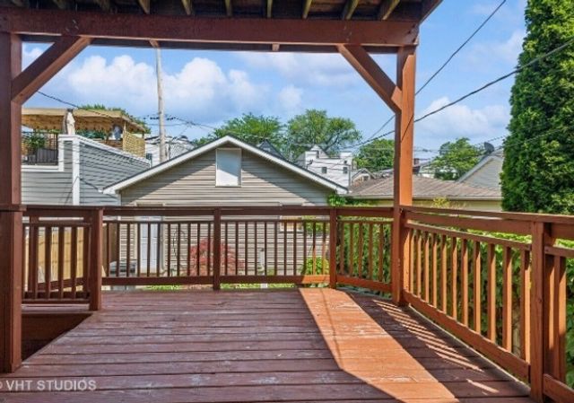 3035 N Leavitt Street 1, Chicago, IL 60618