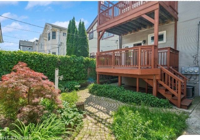 3035 N Leavitt Street 1, Chicago, IL 60618