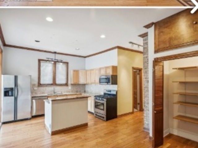 3035 N Leavitt Street 1, Chicago, IL 60618