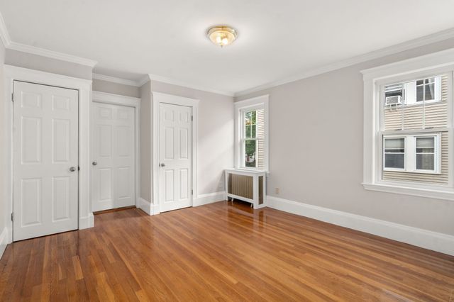 106 Poplar St 1, Watertown, MA 02472