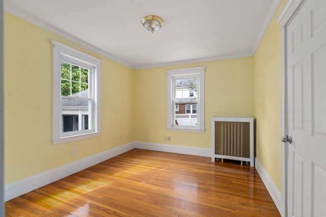 106 Poplar St 1, Watertown, MA 02472