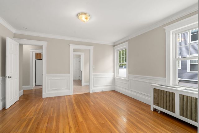 106 Poplar St 1, Watertown, MA 02472