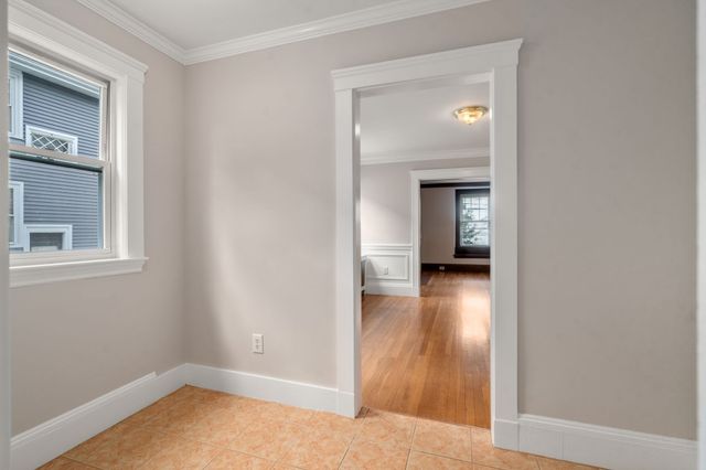 106 Poplar St 1, Watertown, MA 02472
