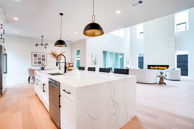 7614 Linwood Avenue, Dallas, TX 75209