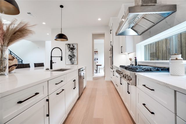 7614 Linwood Avenue, Dallas, TX 75209
