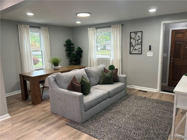 245 North Ellicott Street, Amherst, NY 14221
