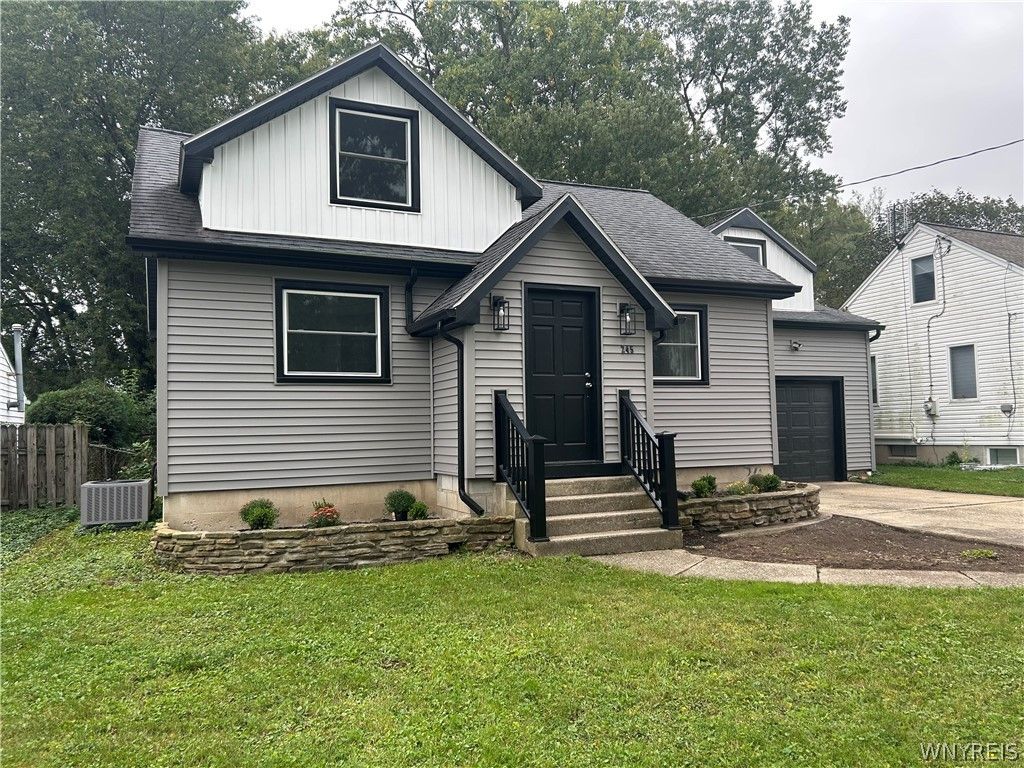 245 North Ellicott Street, Amherst, NY 14221