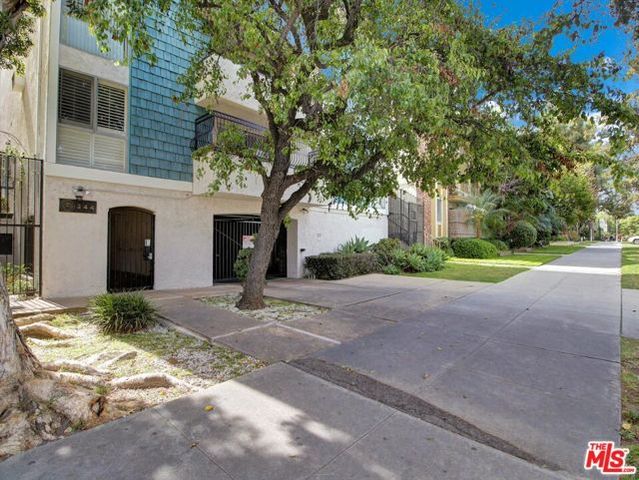 244 S La Fayette Park Place 205, Los Angeles, CA 90057