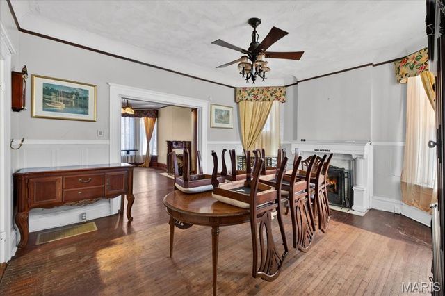 24 Lewis Place, St Louis, MO 63113