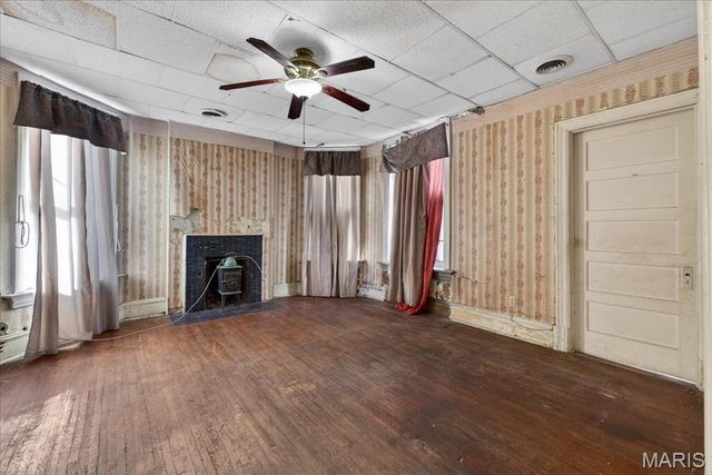 24 Lewis Place, St Louis, MO 63113