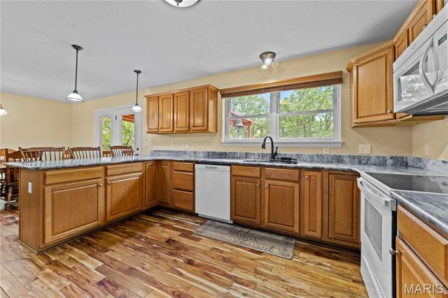 1506 Highway K, St Clair, MO 63077