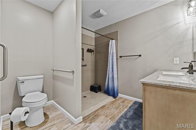 1506 Highway K, St Clair, MO 63077