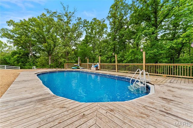 1506 Highway K, St Clair, MO 63077