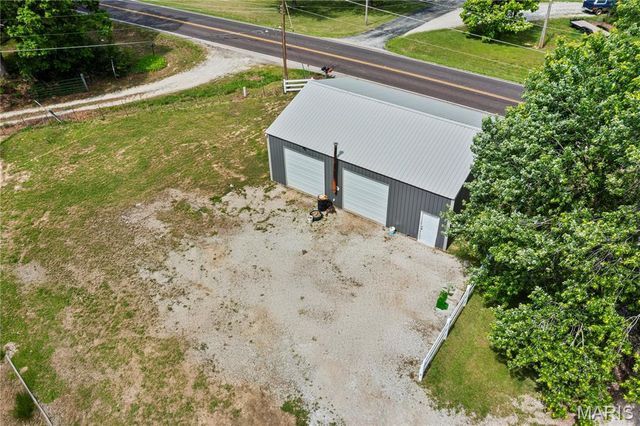 1506 Highway K, St Clair, MO 63077