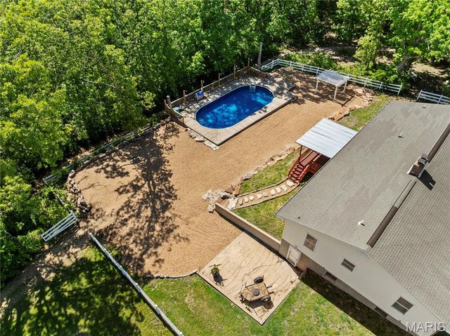 1506 Highway K, St Clair, MO 63077