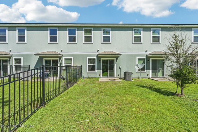 8109 ECHO SPRINGS Road, Jacksonville, FL 32256