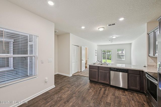 8109 ECHO SPRINGS Road, Jacksonville, FL 32256