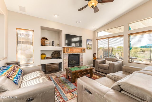 40524 N TERRITORY Trail, Anthem, AZ 85086