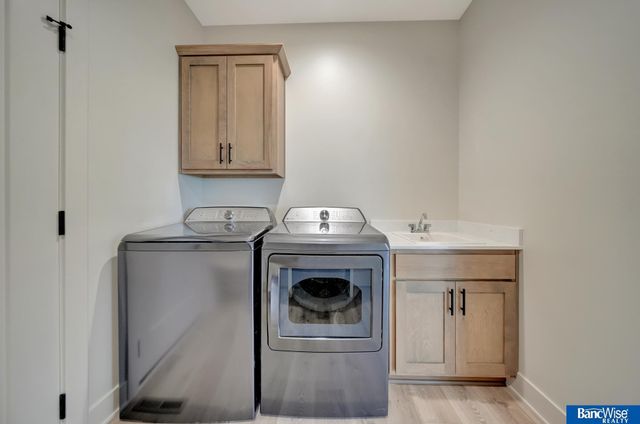 436 S 88Th Street, Lincoln, NE 68520