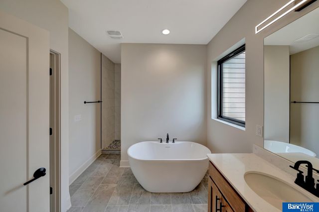 436 S 88Th Street, Lincoln, NE 68520