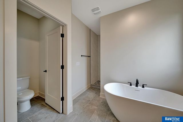 436 S 88Th Street, Lincoln, NE 68520