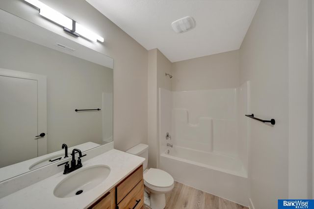 436 S 88Th Street, Lincoln, NE 68520