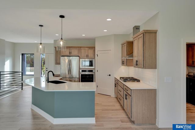 436 S 88Th Street, Lincoln, NE 68520