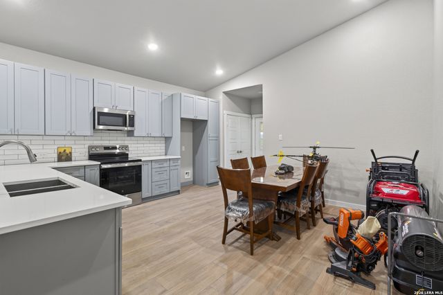 15227 ROSA TRL, San Antonio, TX 78253
