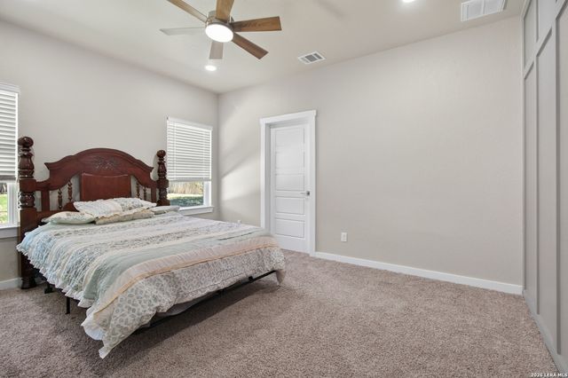 15227 ROSA TRL, San Antonio, TX 78253
